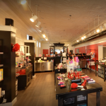 每座大城市的秘密角落，都該有一家情趣用品店