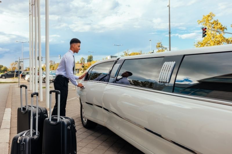 Elevating Journeys: limo service hk Redefines airport limo service Transfers with Unmatched Precision